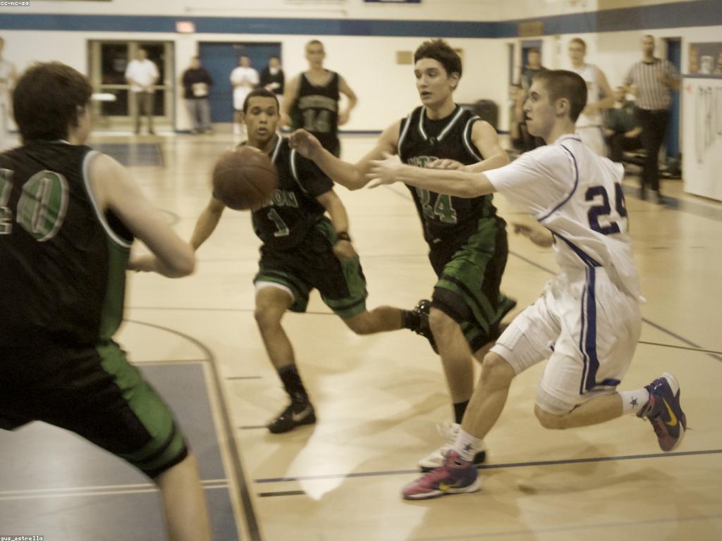 រឿងរ៉ាវនៃកីឡាវាយប្រហារ: ប្រវត្តិនិងការអភិវឌ្ឍ